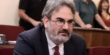 Η σχέση της αιφνιδιαστικής παραίτησης του γ.γ. Χωρικού Σχεδιασμού και Αστικού Περιβάλλοντος με το κύκλωμα των Πολεοδομιών