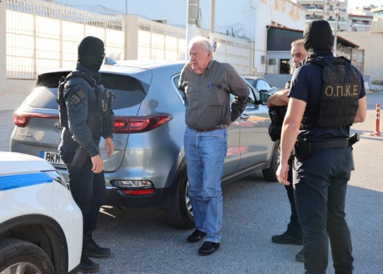 Επέστρεψε για έναν ακόμα χρόνο στη φυλακή ο Αλ. Γιωτόπουλος