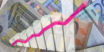 Φορολογούμενοι και ΦΠΑ «χτίζουν» τα πλεονάσματα